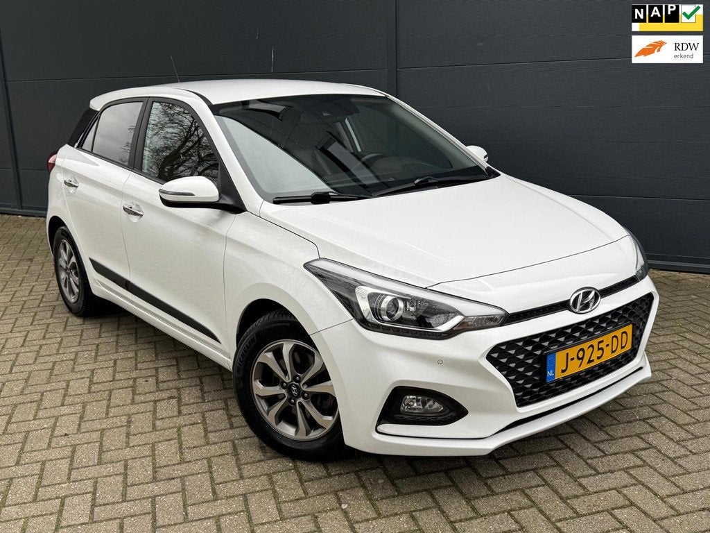 Hyundai I20 1.0 T-GDI Premium/Automaat/Navi/carplay/Camera/A, Auto's, Hyundai, 450 kg, Gebruikt, Euro 6, 100 pk