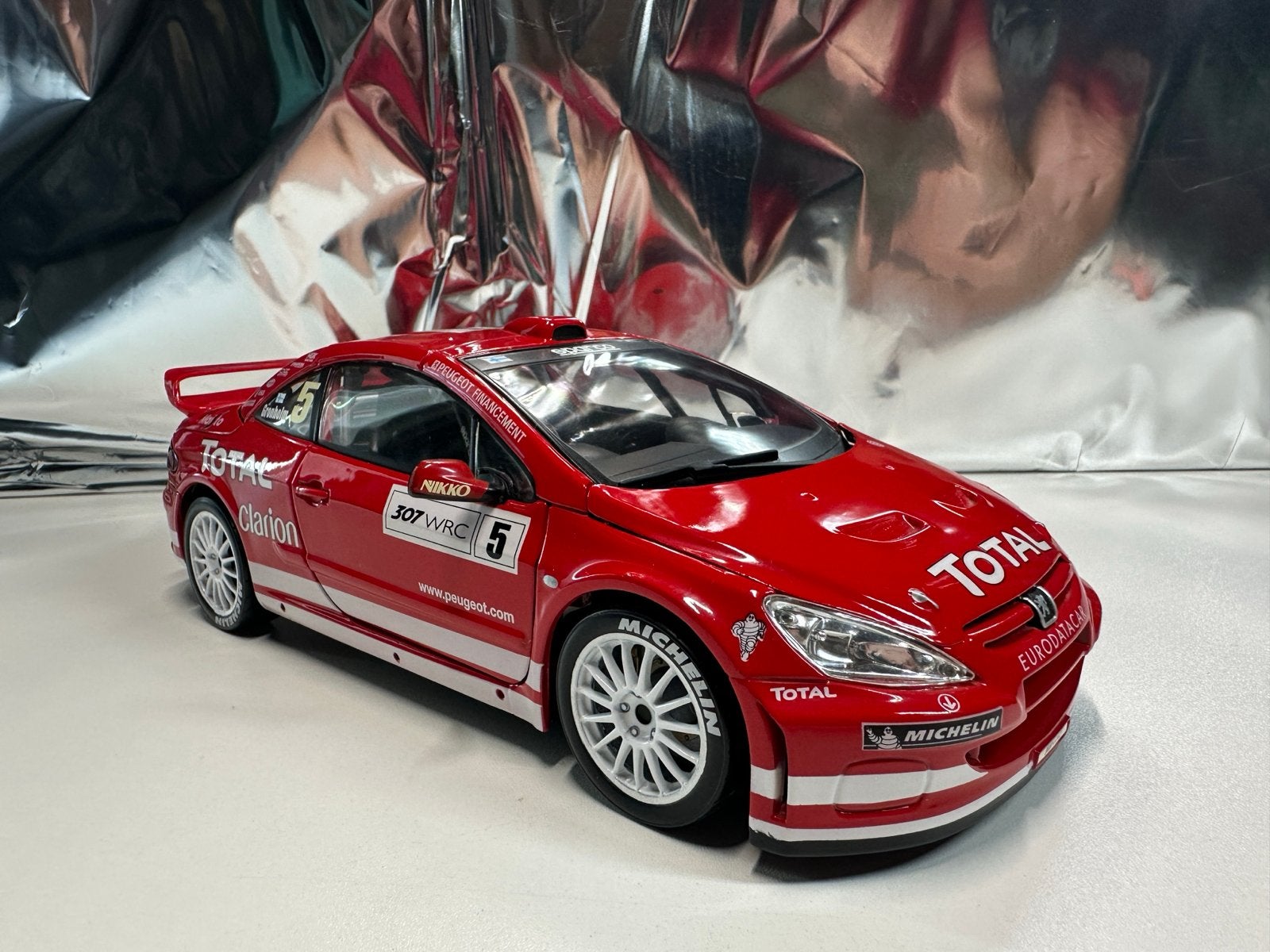 Peugeot 307 WRC Rally Auto Model Maisto 1:18, Ophalen of Verzenden, Zo goed als nieuw, Auto, Maisto