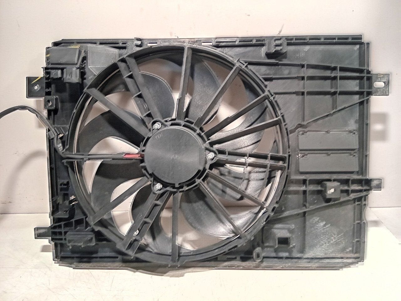 Koelventilator Peugeot 3008, Onderdelen@venauto.nl, Van der Ven Autorecycling B.V., Gebruikt, Ettenseweg 76, 4706 PB Roosendaal, The Netherlands
