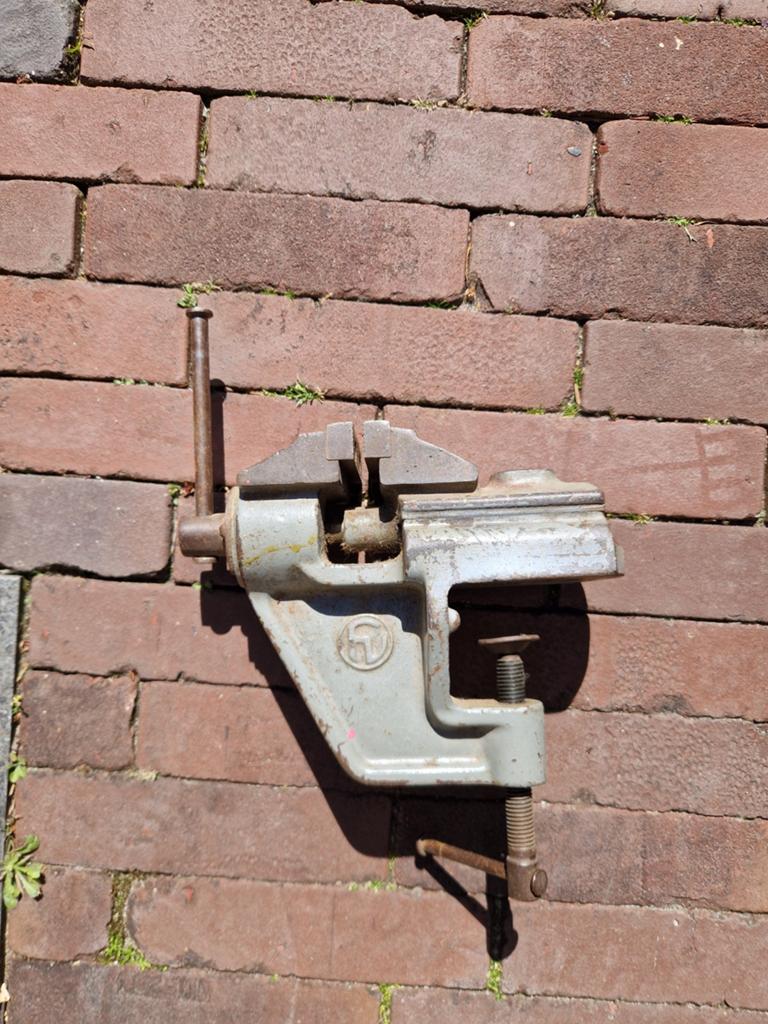 Robuuste Tafelbankschroef - Ideaal voor Werkbank, Ophalen of Verzenden