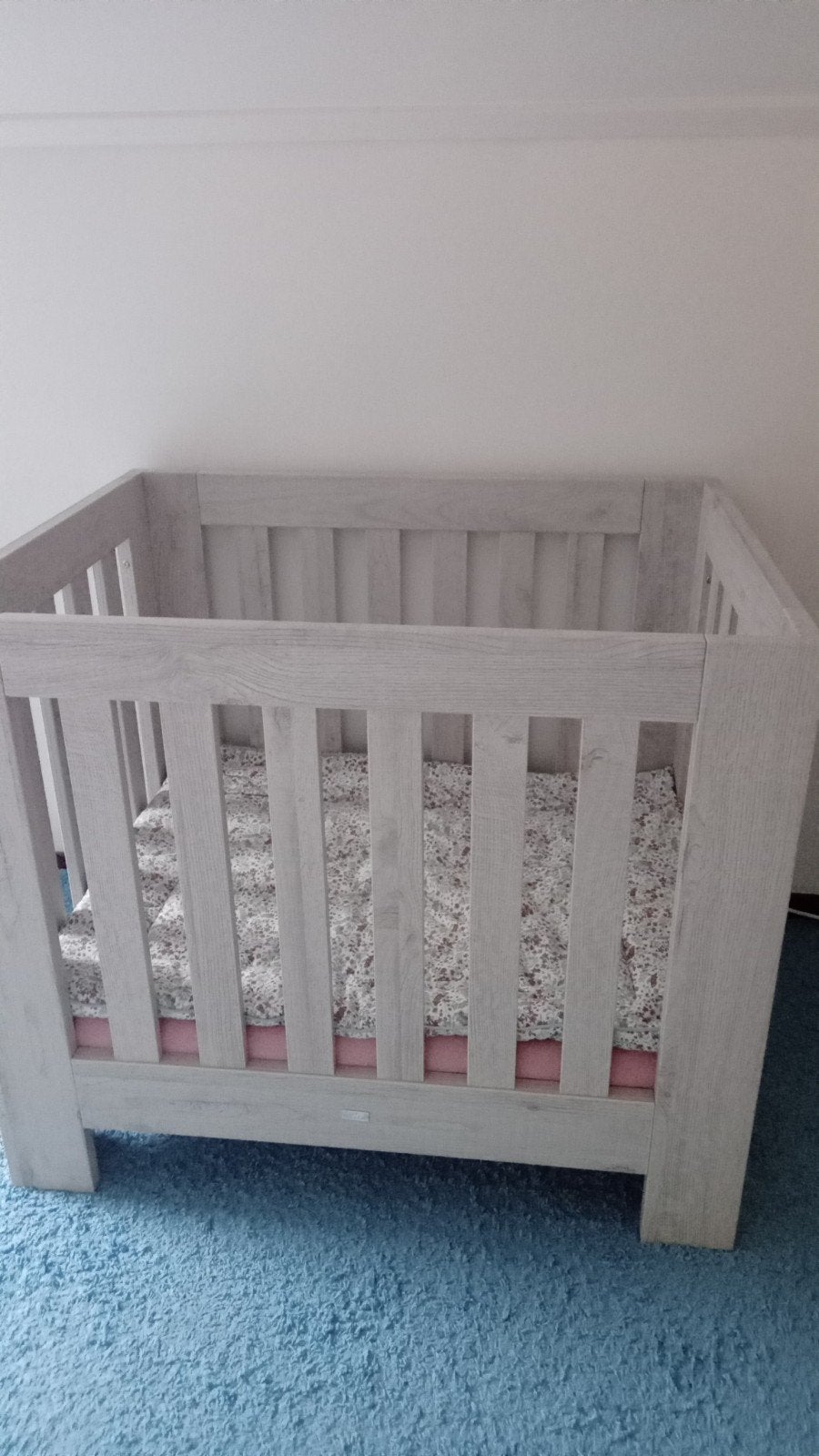 TWF Baby/Peuter Box/Bed - Zo goed als nieuw, Ophalen, Zo goed als nieuw, Ledikant