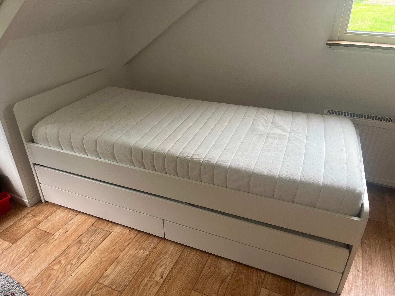Wit IKEA eenpersoonsbed met uitschuifbed en lades, Huis en Inrichting, Ophalen, Gebruikt, 90 cm, Eenpersoons