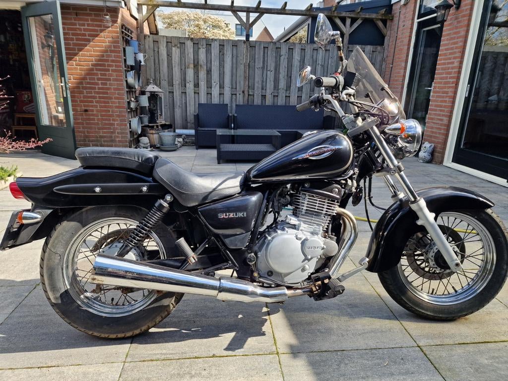 Suzuki gz 250 marauder 24500km, Particulier