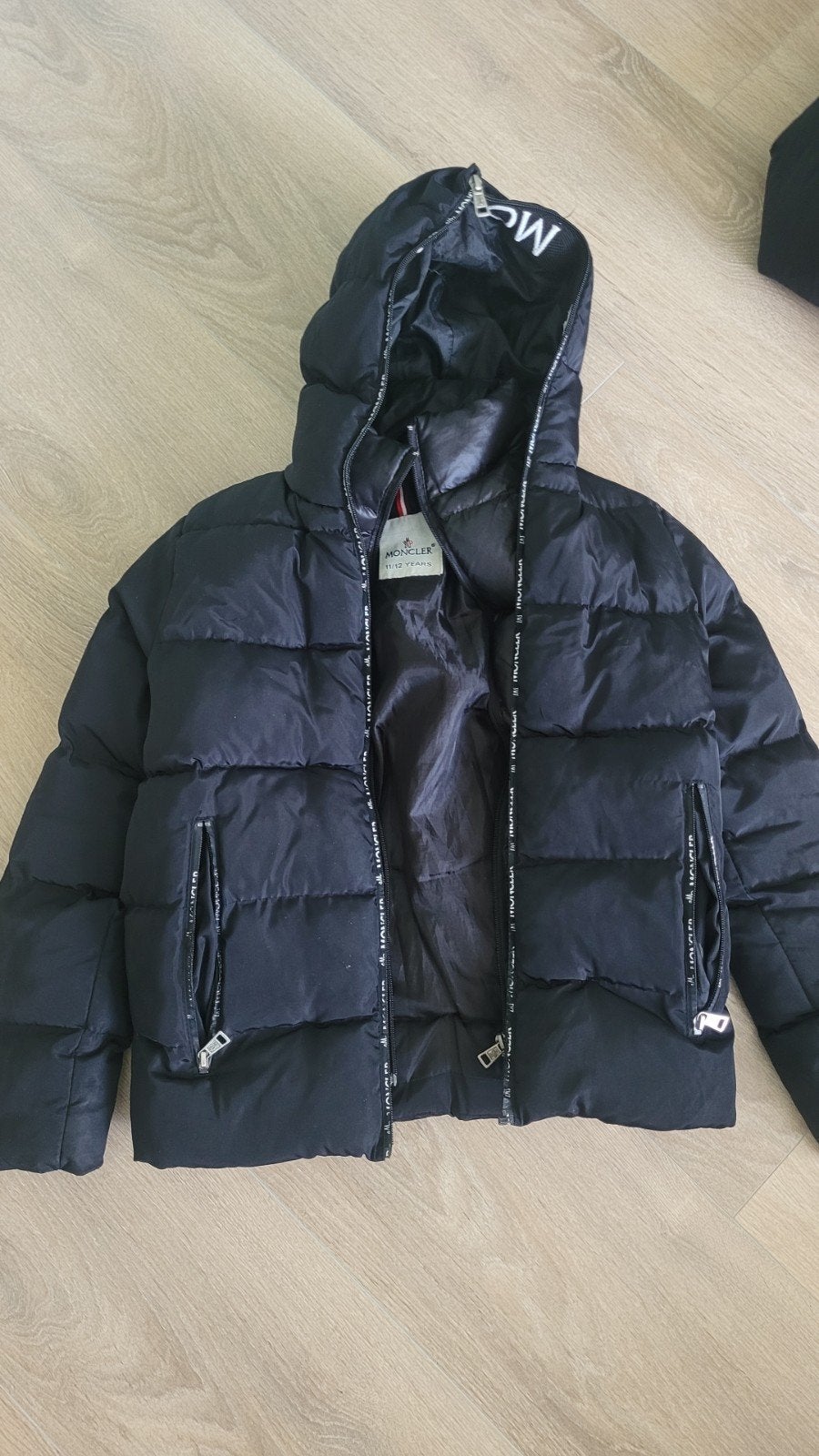 Moncler jas kinderen maat 11/12 jaar - Origineel, Ophalen of Verzenden, Zo goed als nieuw, Moncler, Jongen of Meisje