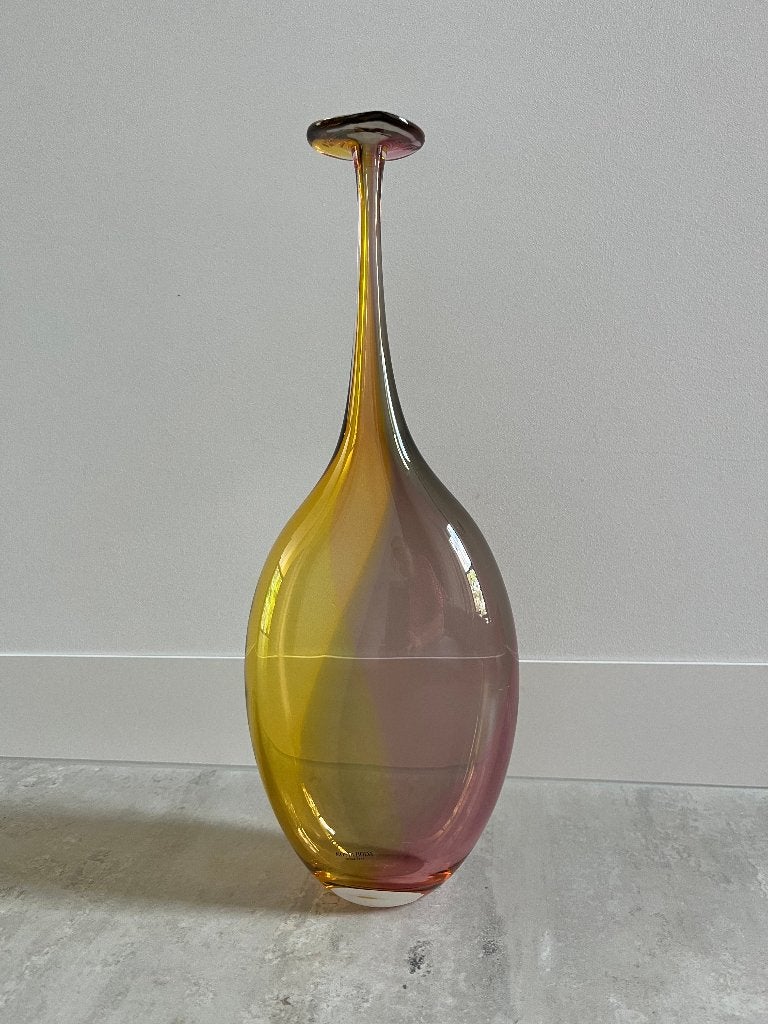 Kosta Boda fles Fidji, Ophalen, Handgemaakt, Geel, 36 cm