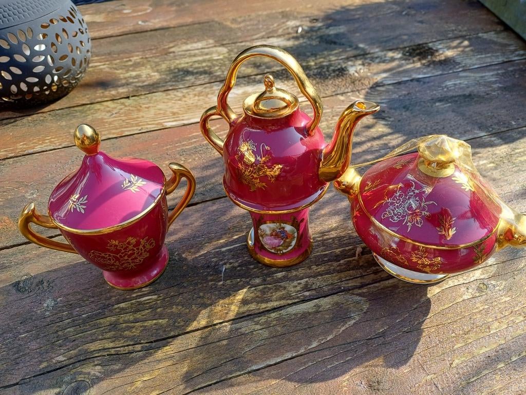 Goudeville Limoges France miniatuur set, Ophalen