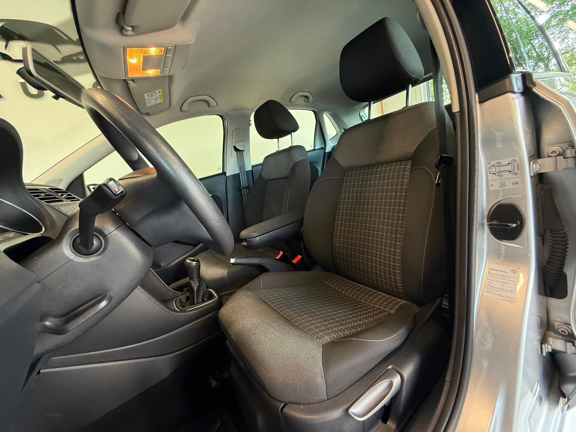 Foto 11 van Volkswagen Polo 1.4 TDI Comfortline 2016 Airco/Cruise/KM NAP