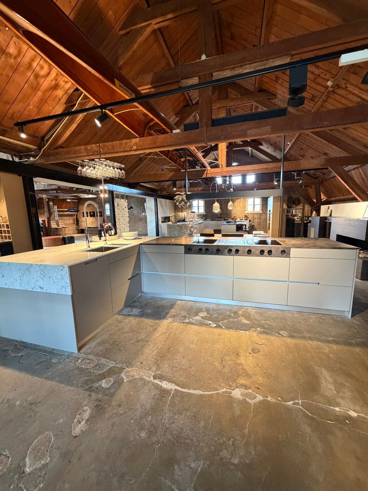 Keuken showroommodel mdf gespoten, Ophalen, Overige kleuren, Greeploos, Hoekkeuken