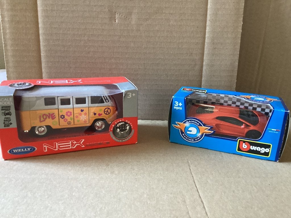 Burago auto, voor verzameling en een model bus, nex, Ophalen, Nieuw, Overige typen, Overige merken