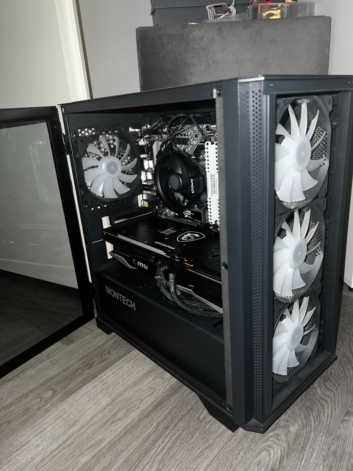 Gaming PC - Montech met MSI videokaart, Ophalen, 32 GB, Zo goed als nieuw, Gaming