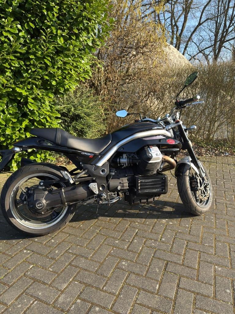 Moto Guzzi Griso 1200 8V, Motoren, 2 cilinders, Motorrijbewijs A, Sportuitlaat, Particulier