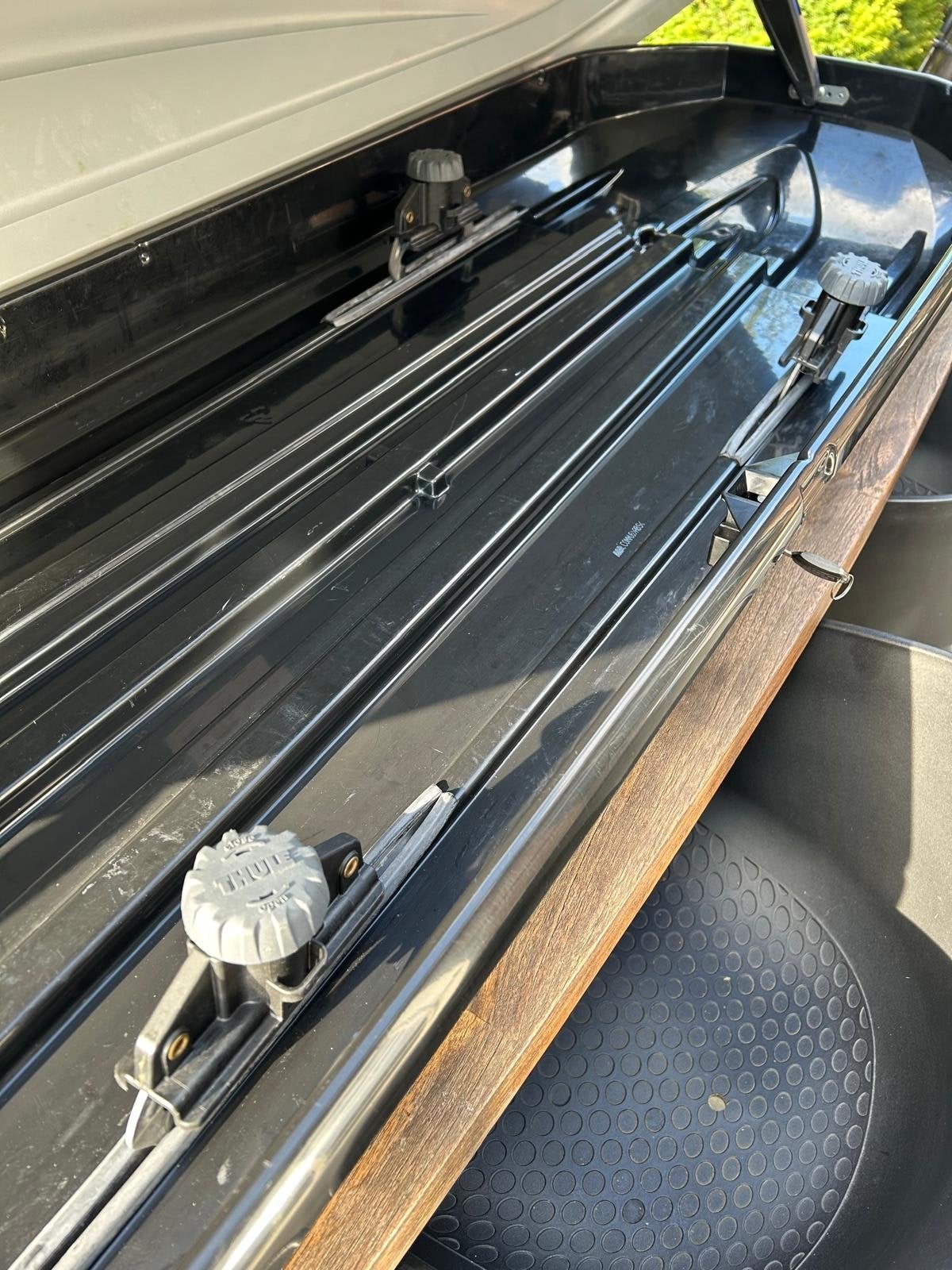 Thule Dakkoffer - Ruime en Betrouwbare Bagageoplossing, Ophalen, Zo goed als nieuw