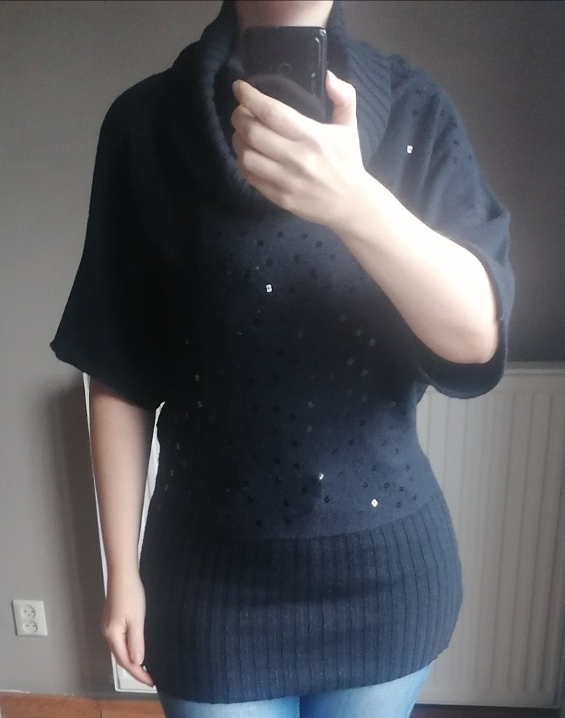 Zwarte trui met col en pailletten M, Kleding | Dames, Verzenden, Nieuw, Maat 38/40 (M), Zwart