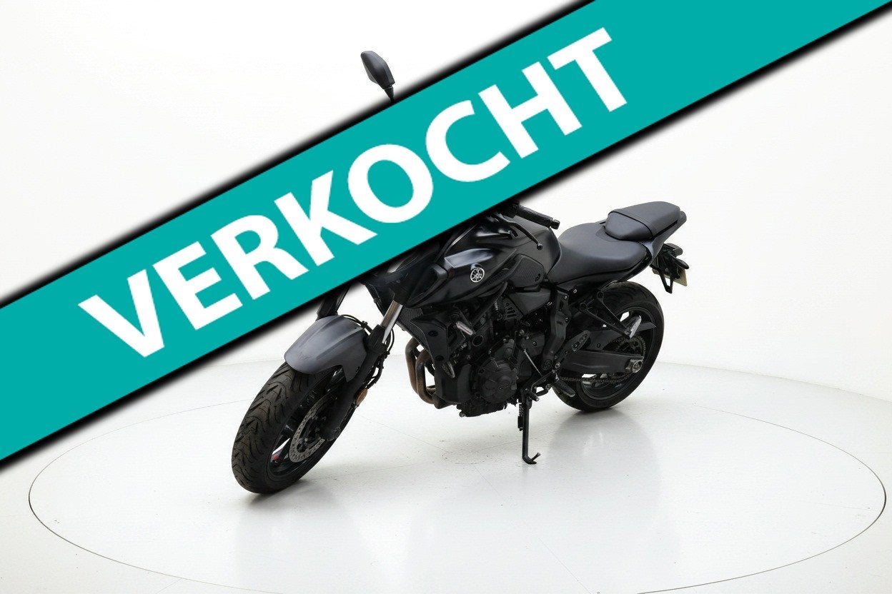 Yamaha Tour MT-07 A2 TRIPPLE BLACK AKRAPOVIC 35KW BTW, Toermotor, 689 cc, Handgeschakeld, Gebruikt