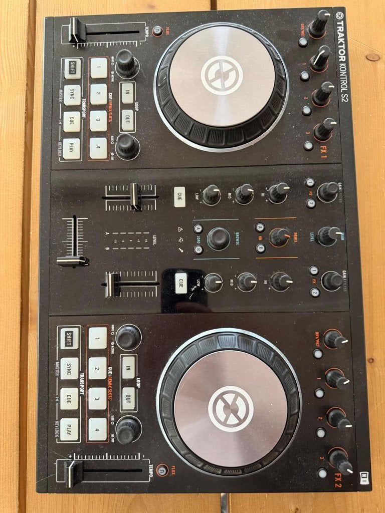 Traktor S2 MK2 HW, Muziek en Instrumenten, Dj-sets en Draaitafels, Ophalen of Verzenden, Gebruikt, Overige merken