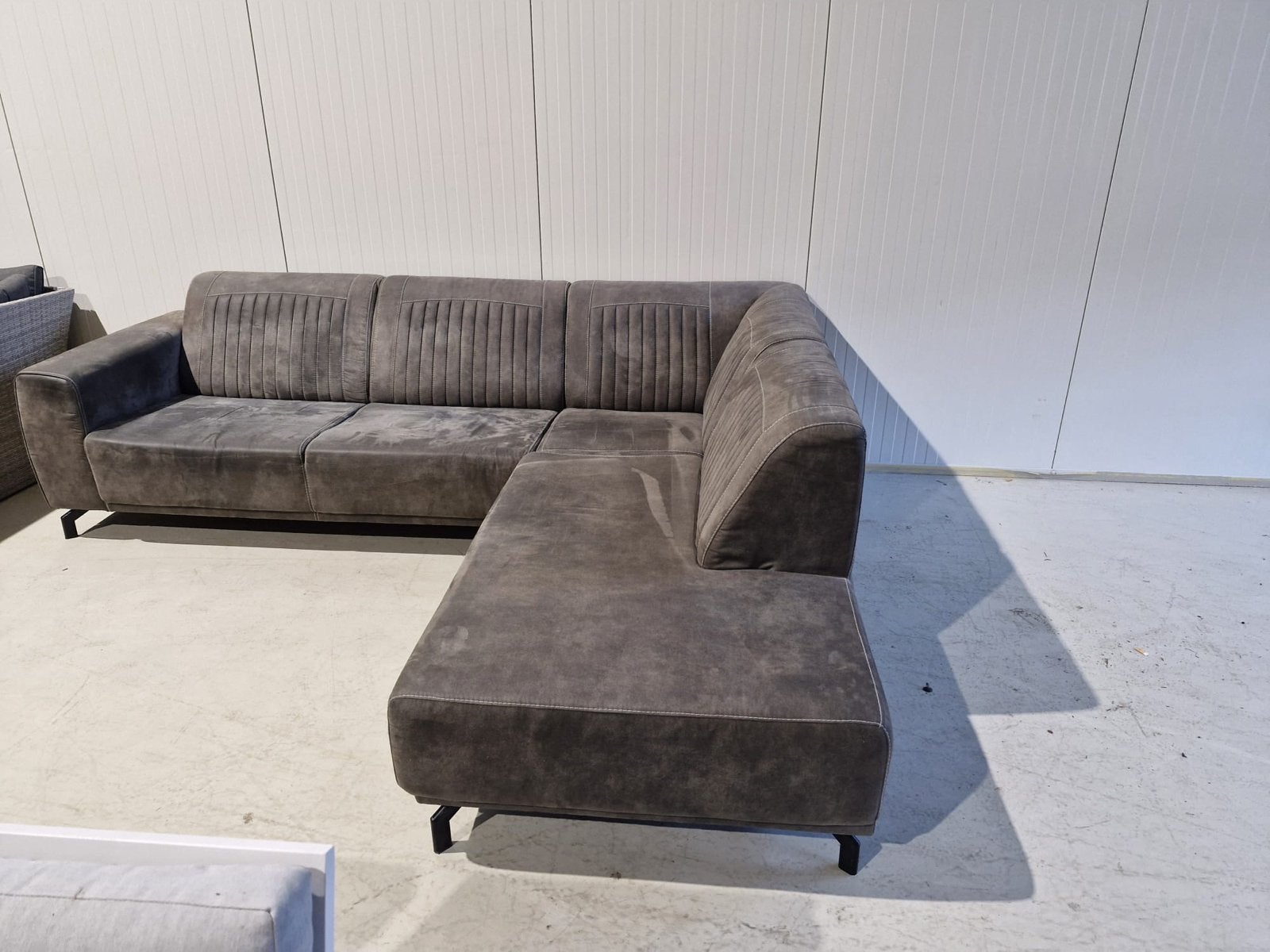 Schitterende microleder hoekbank - perfecte staat, Huis en Inrichting, Banken | Bankstellen, Ophalen, Overige materialen, 100 tot 125 cm
