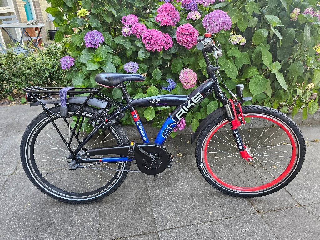Batavus Snake jongensfiets 24 inch Heel weinig gebruikt, Ophalen, Zo goed als nieuw, 24 inch, Versnellingen
