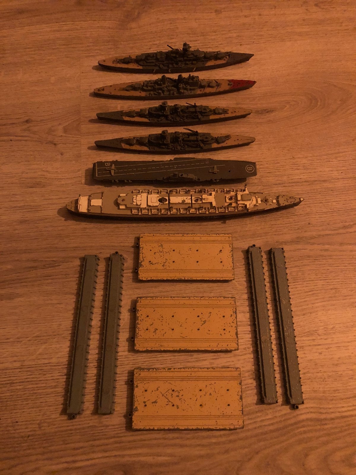 Miniatuur Marine-schepen. Verenigd Koninkrijk, Hobby en Vrije tijd, Ophalen of Verzenden, Zo goed als nieuw