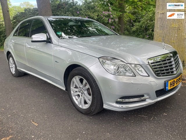 Mercedes-Benz E-klasse 250 CGI Business Class Elegance, Auto's, Automaat, Euro 5, Gebruikt, 4 cilinders
