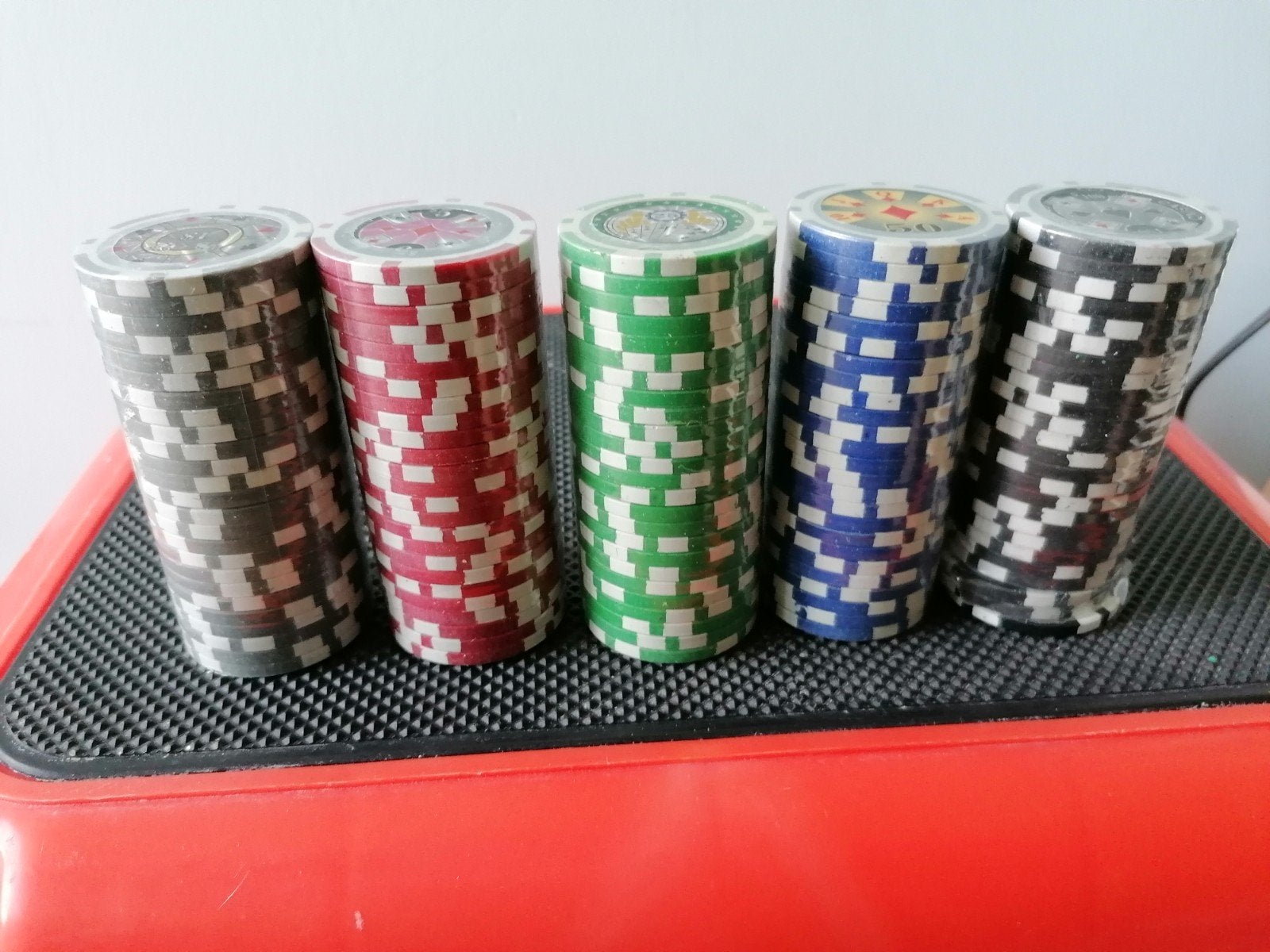 Nieuw/ongebruikt poker fiches totaal 125 stuks, Ophalen of Verzenden, Nieuw