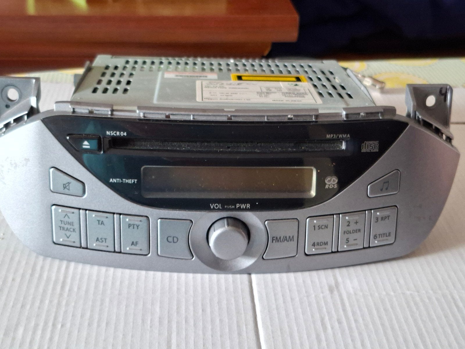 Originele Suzuki Alto Radio CD-speler (Nippon Audiotronix), Ophalen