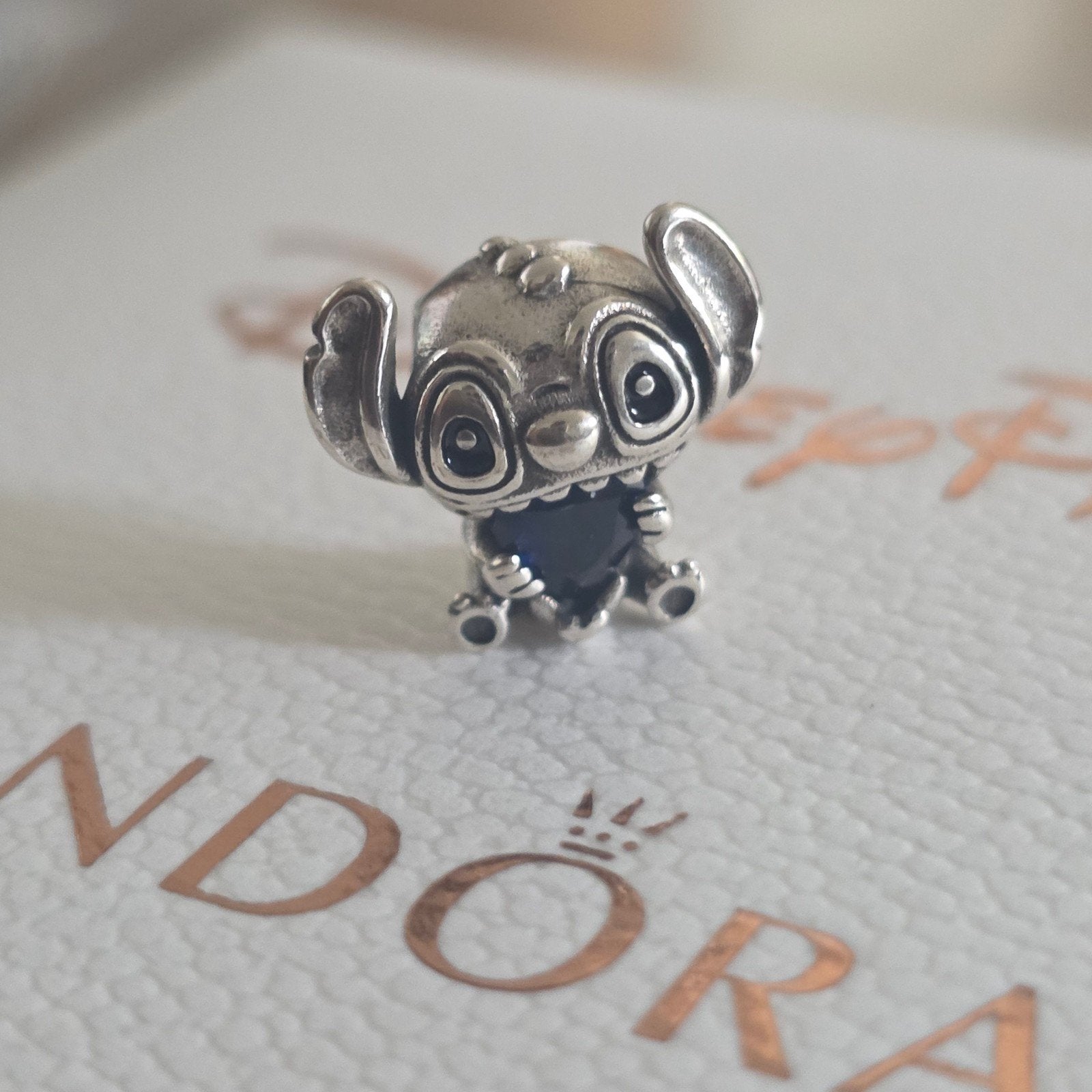 Pandora Disney Stitch bedel - Zilver, Verzenden, Pandora, Zo goed als nieuw, 1 bedel
