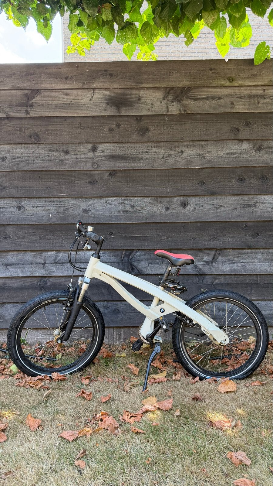 BMW designer cruise junior bike  metalic lak 20 inch wielen, Fietsen en Brommers, Fietsen | Kinderfietsjes, Ophalen, Gebruikt