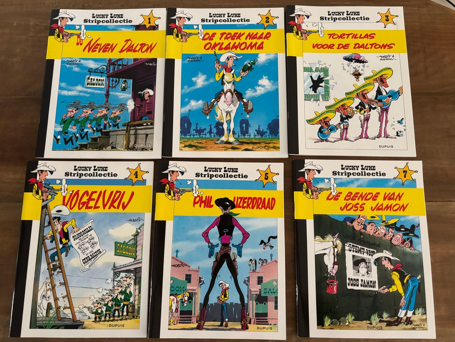 Lucky Luke Stripboeken Collectie - 16 stuks Diverse Titels, Meerdere stripboeken, Ophalen of Verzenden, Gelezen