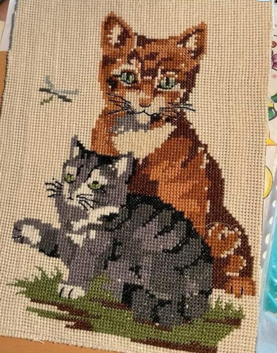 Katten geborduurd, geplakt op karton, Ophalen of Verzenden, Zo goed als nieuw