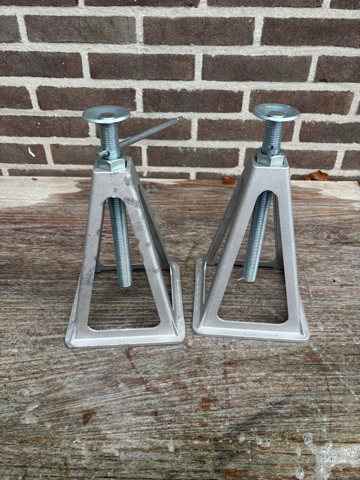 Set van 2 caravan stabilisator steunen, Ophalen of Verzenden, Zo goed als nieuw