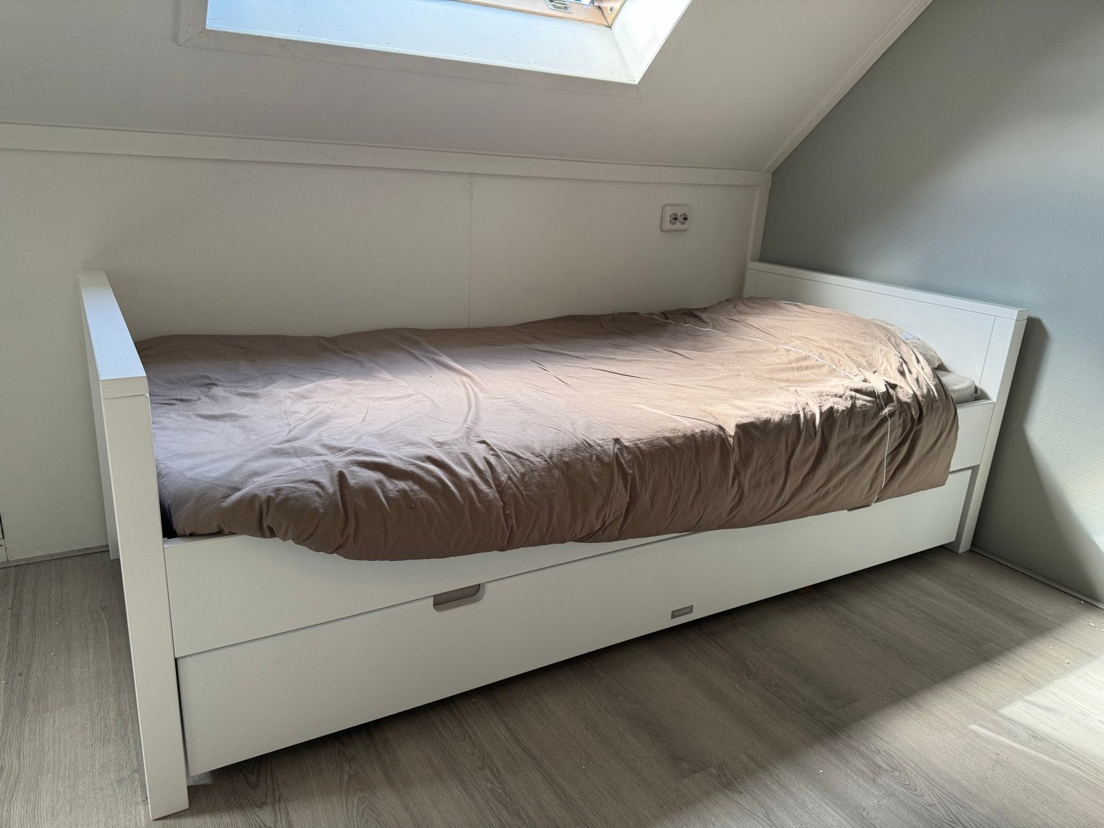 Bopita Jonne bed 90x200 met uitvalbeschermers en matrassen, Huis en Inrichting, Ophalen, 90 cm, Eenpersoons, Wit
