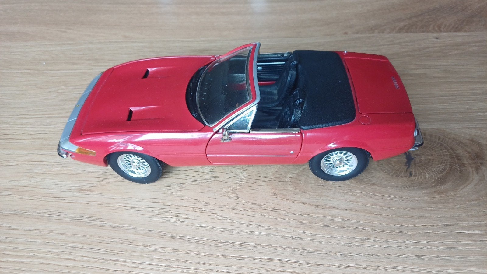 1/18 Ferrari 365 gts/4, Ophalen of Verzenden, Zo goed als nieuw, Auto, Hot Wheels