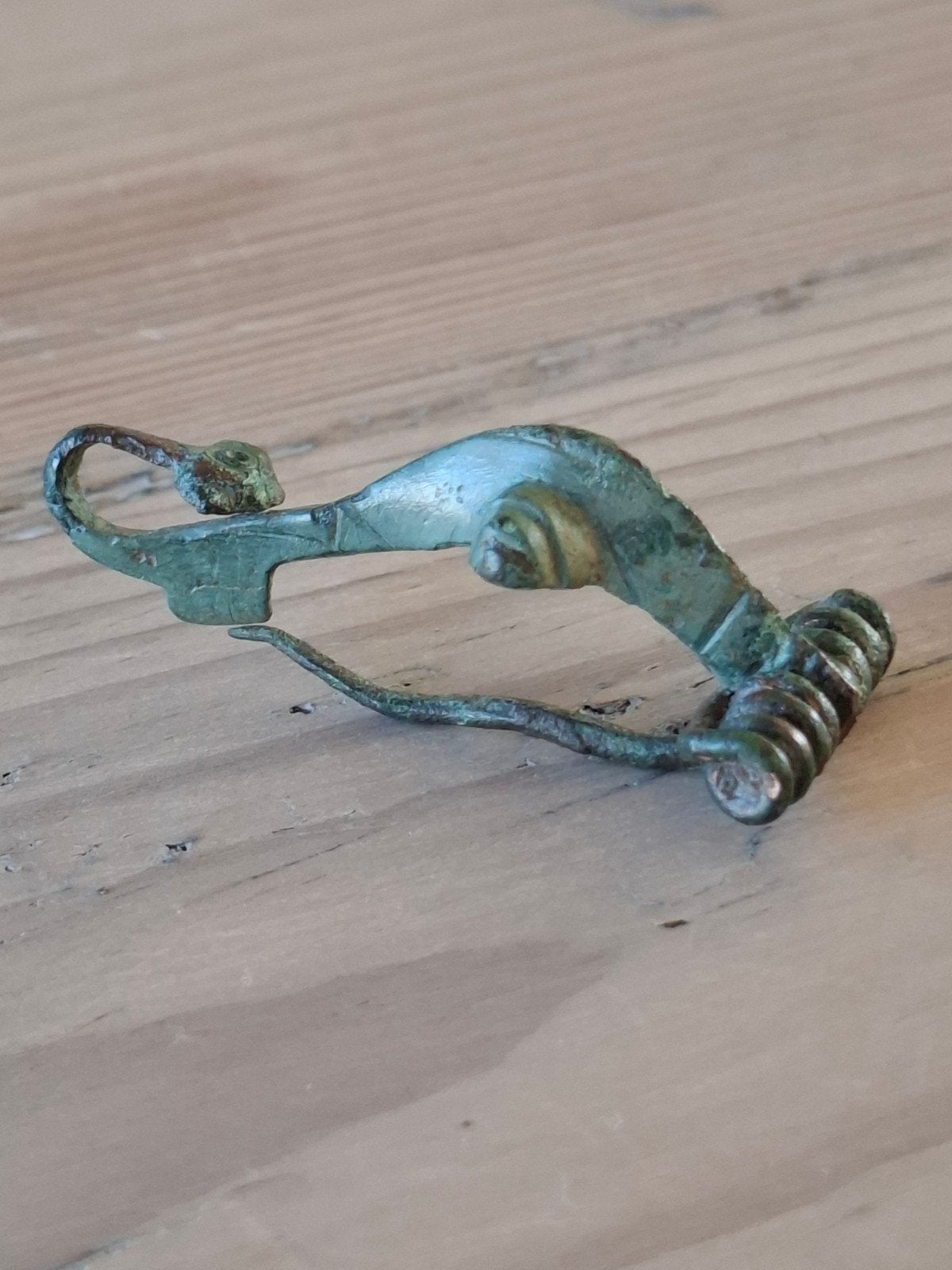 keltische dolfijn fibula bodemvondst, Ophalen of Verzenden