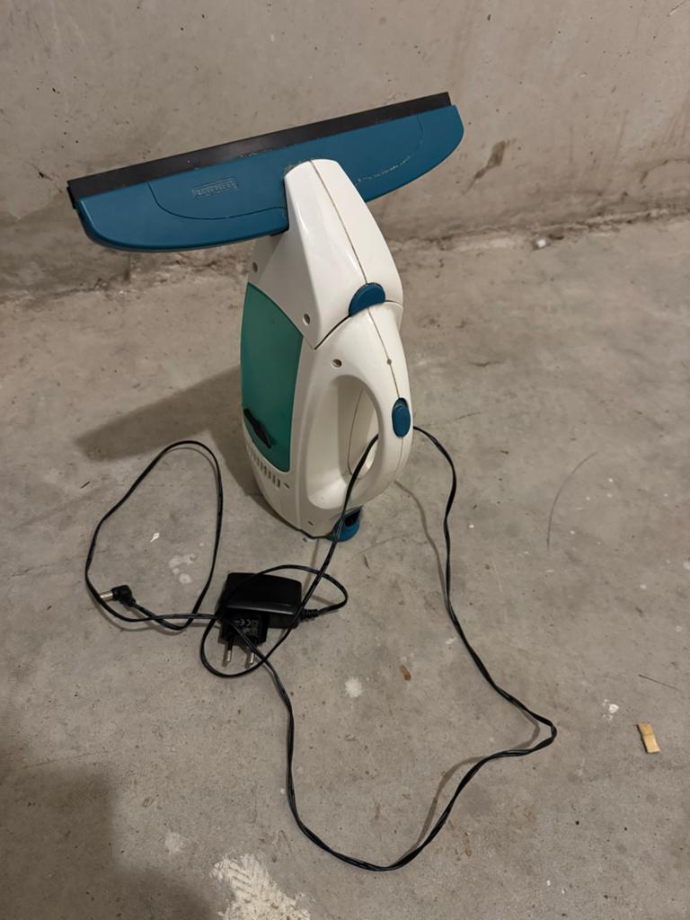 Plus Raamwisser met Oplader, Ophalen, Gebruikt