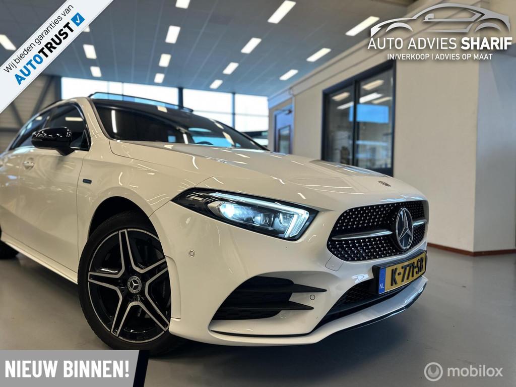 Mercedes A-klasse 250 e Business Solution AMG Limited, Auto's, Gebruikt, Euro 6, 4 cilinders, Parkeercamera