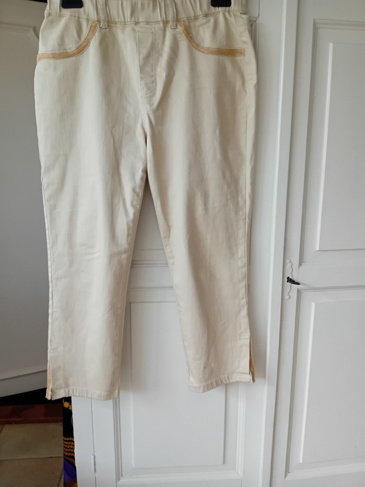Nieuwe capri broek 42/44, Verzenden, Beige, Maat 42/44 (L), Nieuw