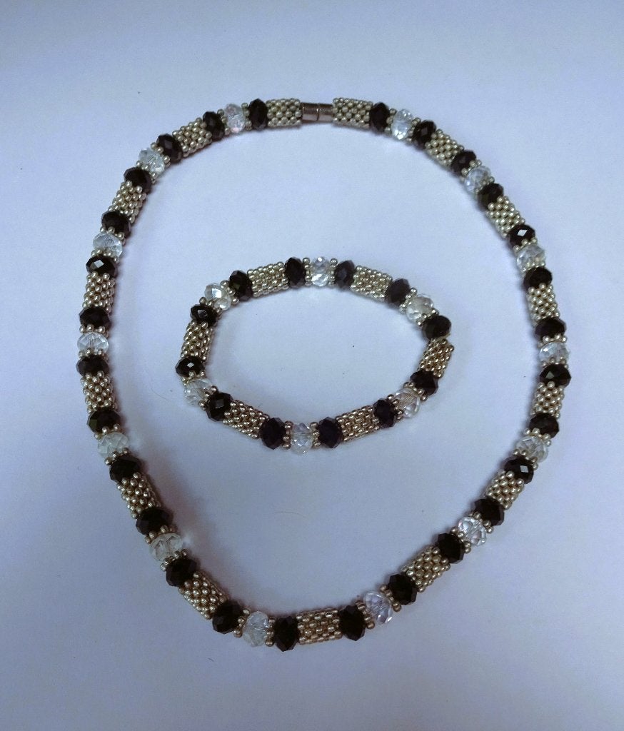 Set ketting & armband doorzichtige en zwarte facet kralen, Sieraden, Tassen en Uiterlijk, Kettingen, Verzenden, Gebruikt, Zwart