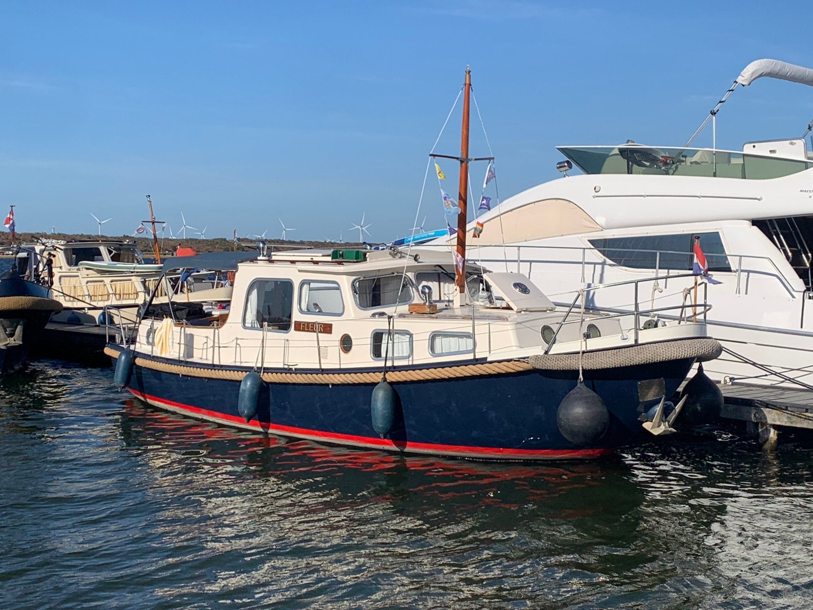 Valkvlet “Fleur” 9.70 AKOK (achterkajuit open kuip), Watersport en Boten, Overige merken, Gebruikt, Binnenboordmotor, 106 pk