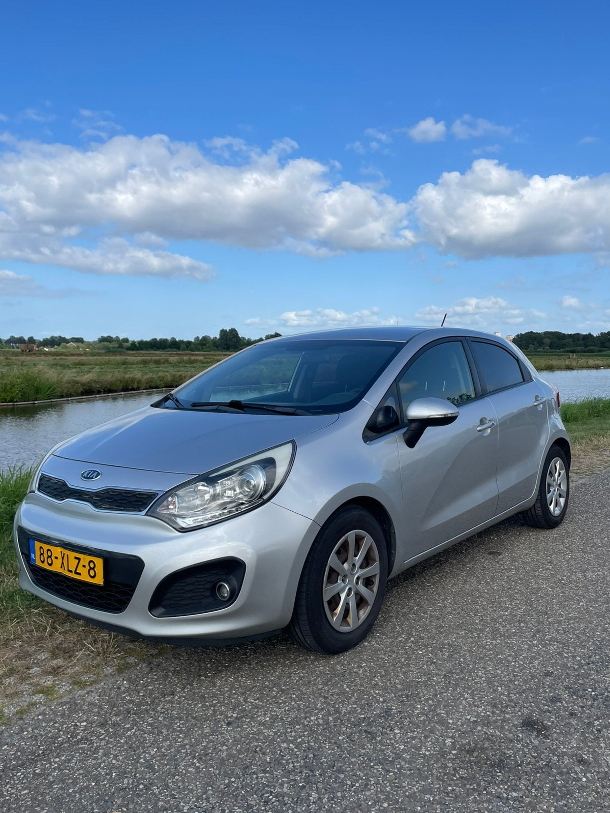 Kia Rio 1.2 Super Pack New APK | New Koppeling | Dak dragers, Auto's, Euro 5, 40 €/maand, Zwart, 4 cilinders