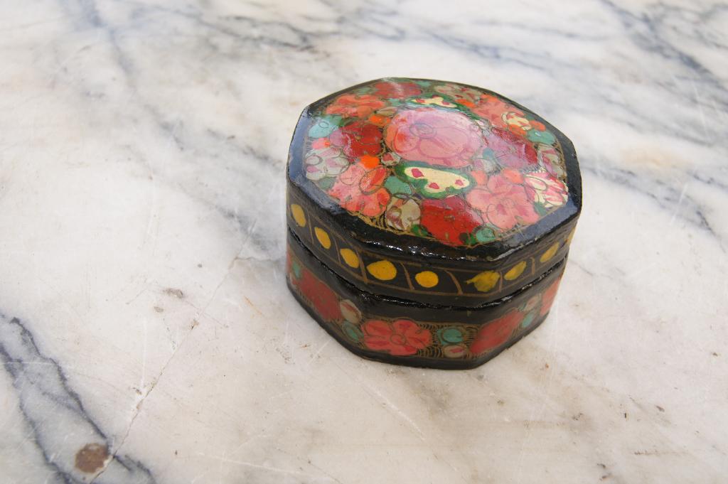 Papier mache doosjes, Antiek en Kunst, Curiosa en Brocante, Ophalen of Verzenden