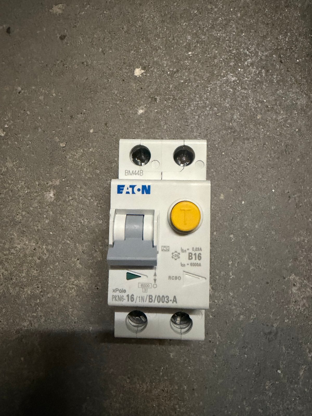Eaton PKN6-16/1N/B/003-A Aardlekautomaat 16A, Doe-het-zelf en Verbouw, Elektra en Kabels, Ophalen of Verzenden, Nieuw, Eaton, Aardlekautomaat