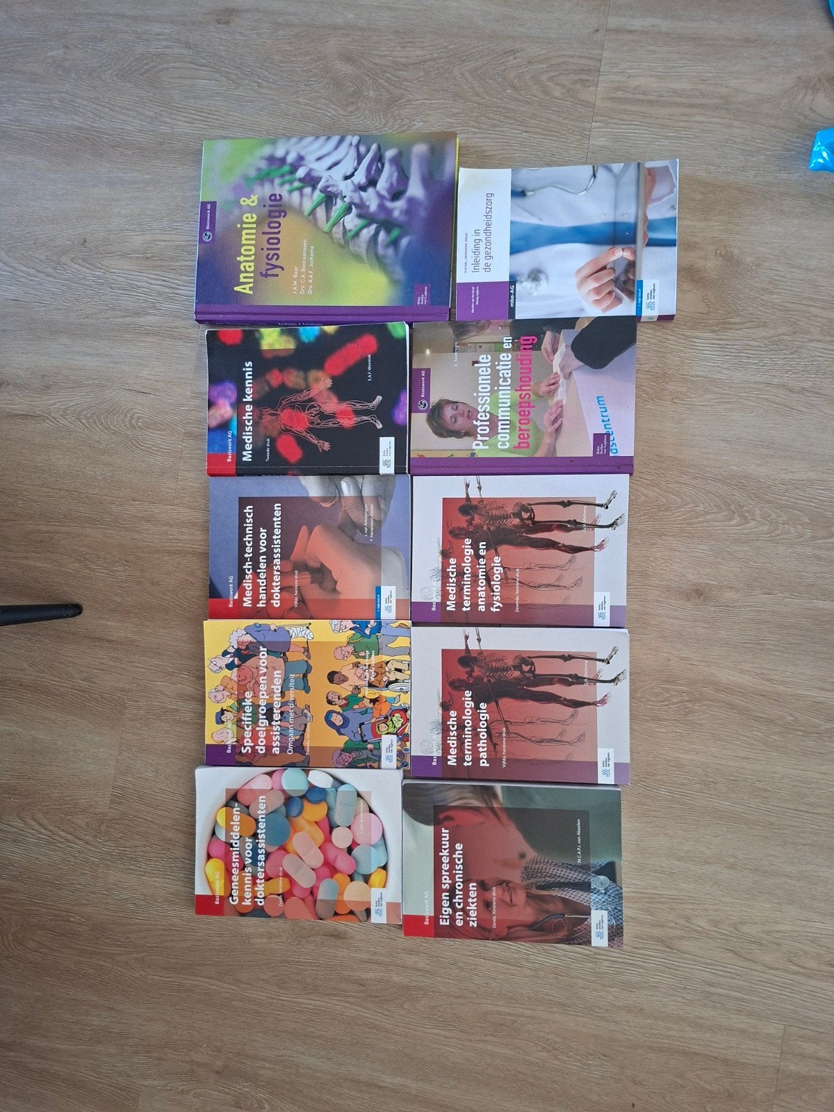 Medische boeken voor doktersassistenten (MBO), Boeken, Studieboeken en Cursussen, Ophalen of Verzenden, Beta, Gelezen, MBO