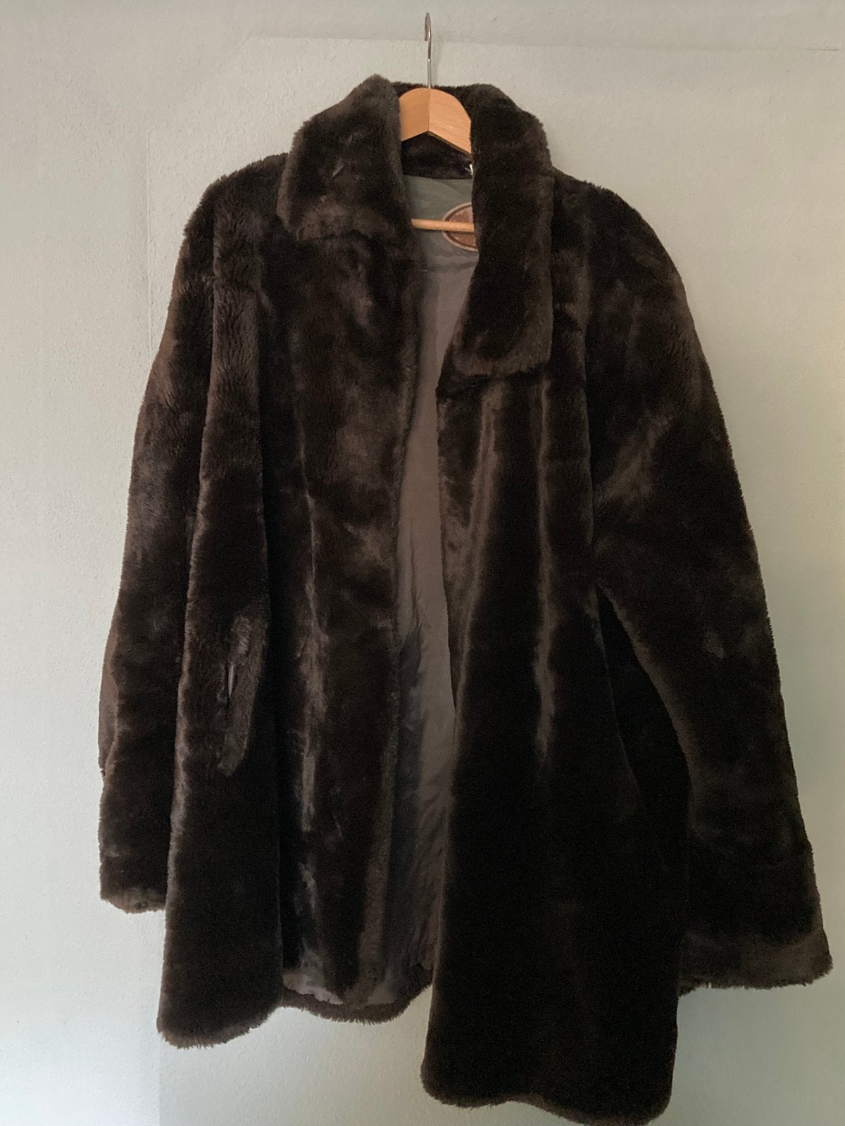 (Nep) bontjas, Kleding | Dames, Ophalen of Verzenden, Zo goed als nieuw, Maat 42/44 (L), Bruin