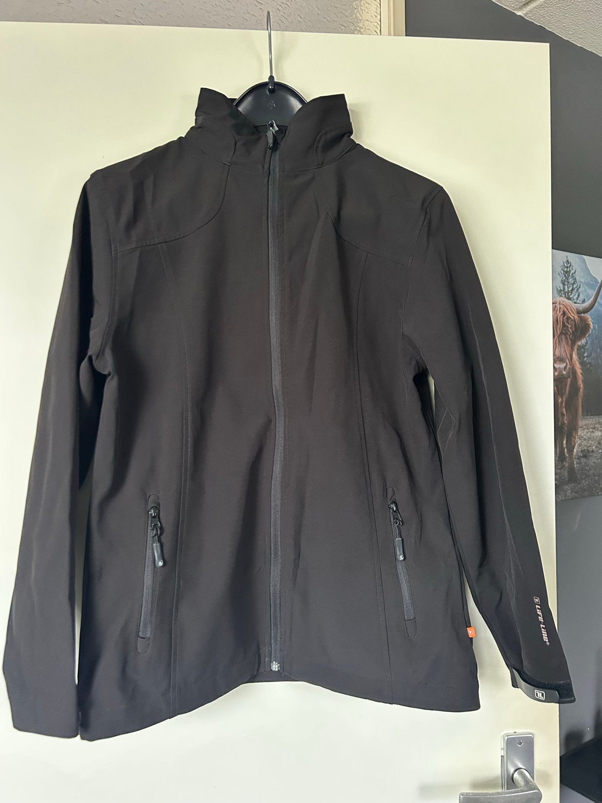 Life-Line & Joy Softshell Jas Zwart Maat 40, Ophalen of Verzenden, Zo goed als nieuw, Maat 38/40 (M), Zwart