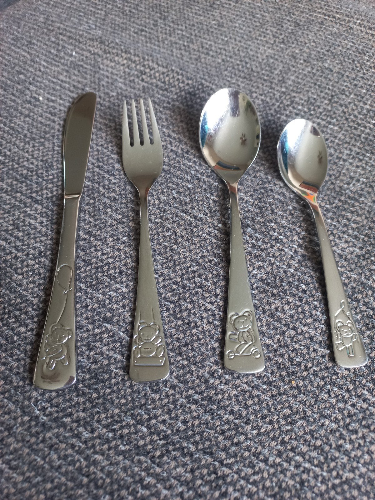 ZWILLING J.A. HENCKELS Kinderbestek - 4-delig, Gebruikt, Kinderbestek, Bestekset, Ophalen of Verzenden