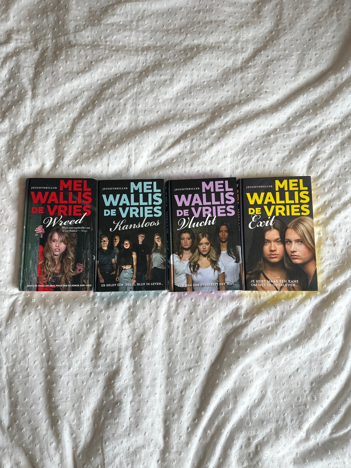 Mel Wallis de Vries Jeugdthriller Boekenreeks (4 boeken), Ophalen, Gelezen, Nederland