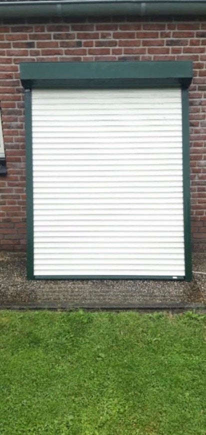 Rolluik elektrisch afmeting 1542mm x 1795mm 9001, Doe-het-zelf en Verbouw, Ophalen of Verzenden, Zo goed als nieuw, Elektrische bediening