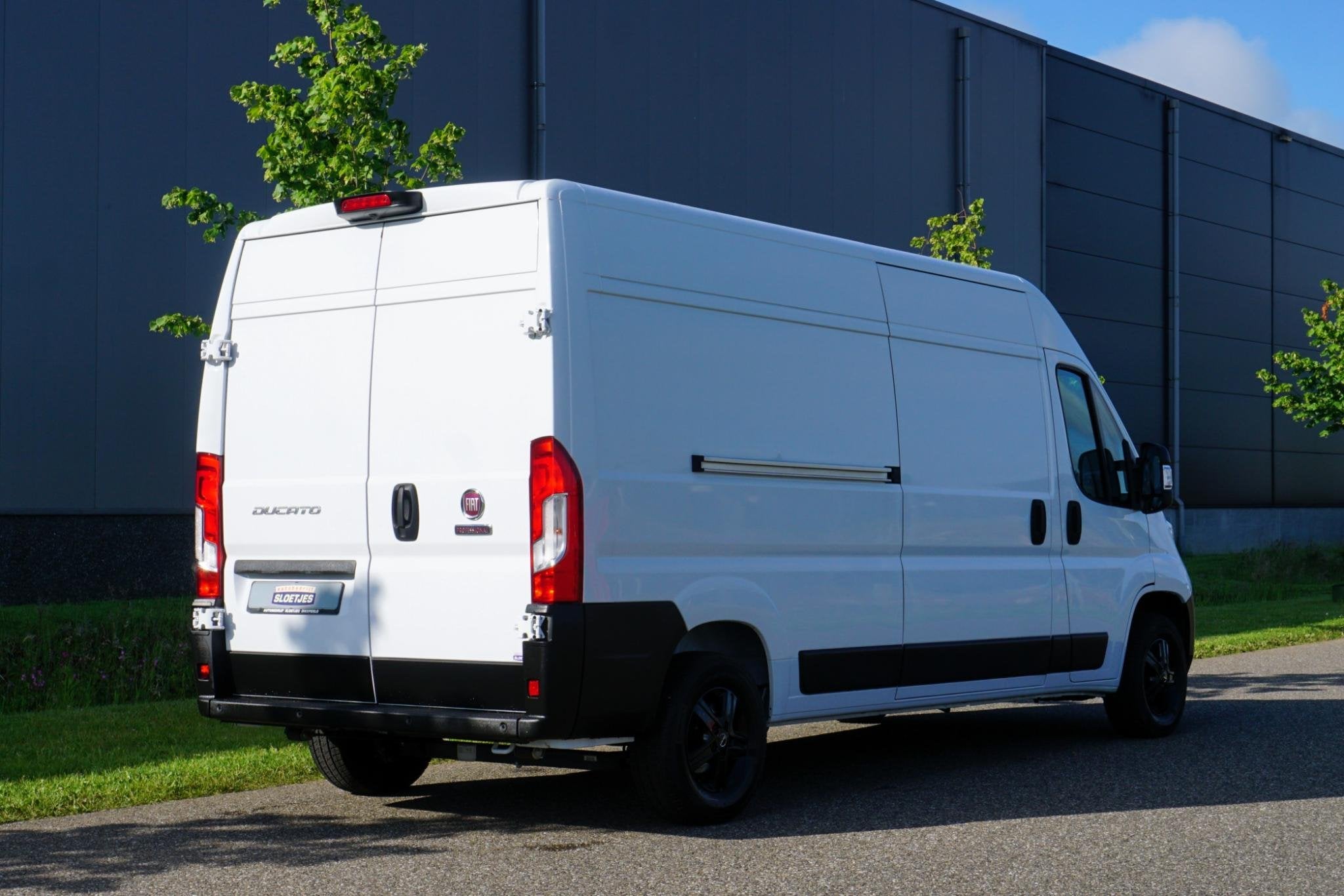 Fiat Ducato 35 2.2 MultiJet L3H2 140 pk |Camera |Cruise |Nav, Voorwielaandrijving, Stof, Gebruikt, Euro 6