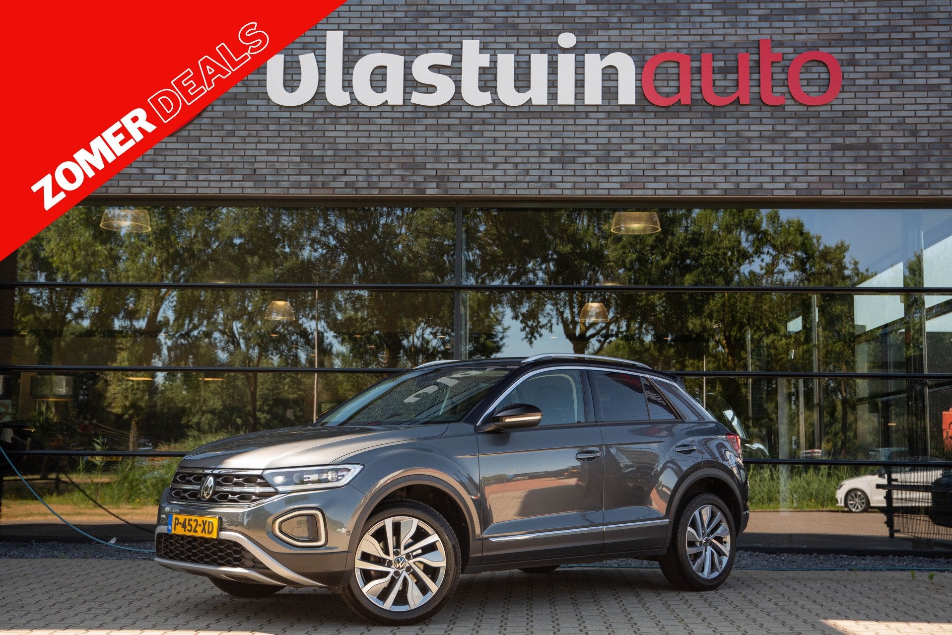 Volkswagen T-Roc 1.5 TSI Style , Achteruitrijcamera, Stoelve, Auto's, Volkswagen, 4 cilinders, 150 pk, Bedrijf, SUV of Terreinwagen