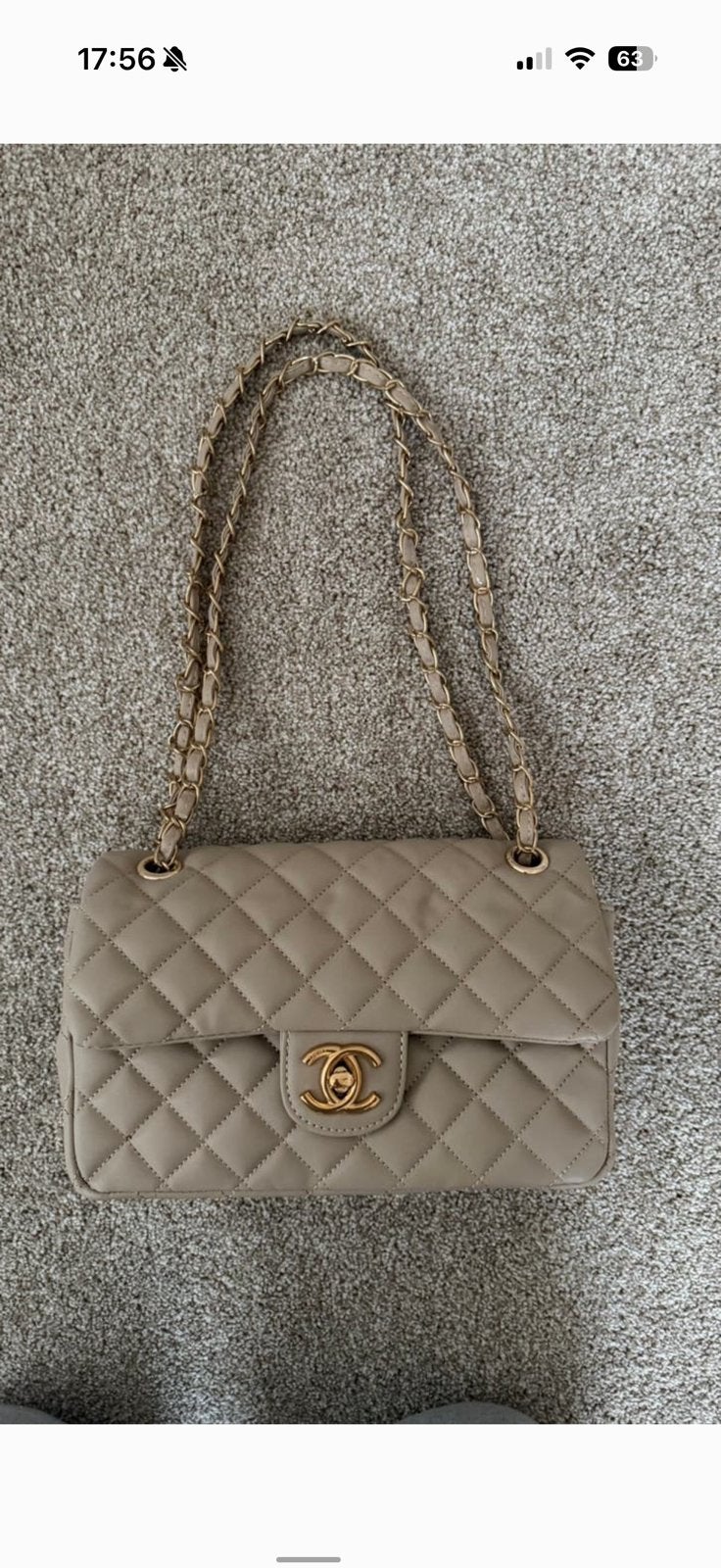 Medium classic flapbag beige, Ophalen of Verzenden, Zo goed als nieuw, Beige